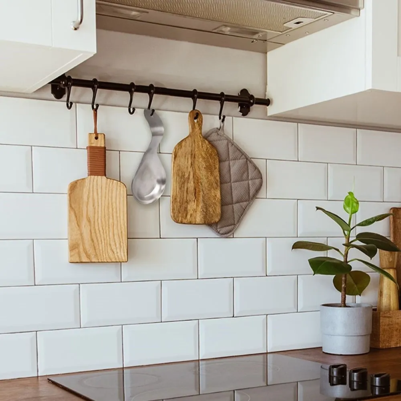 Stalowa podstawka pod chochlę i łyżkę