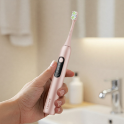 Szczoteczka SpinelCare SmileOn Pink + etui + 4 końcówki białe