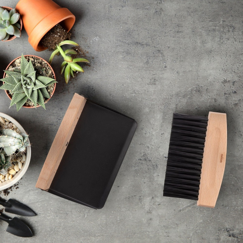 Zmiotka z szufelką stołowa magnetyczna