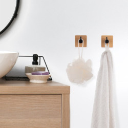 Haczyk wieszak samoprzylepny 4,5x4,5 2szt